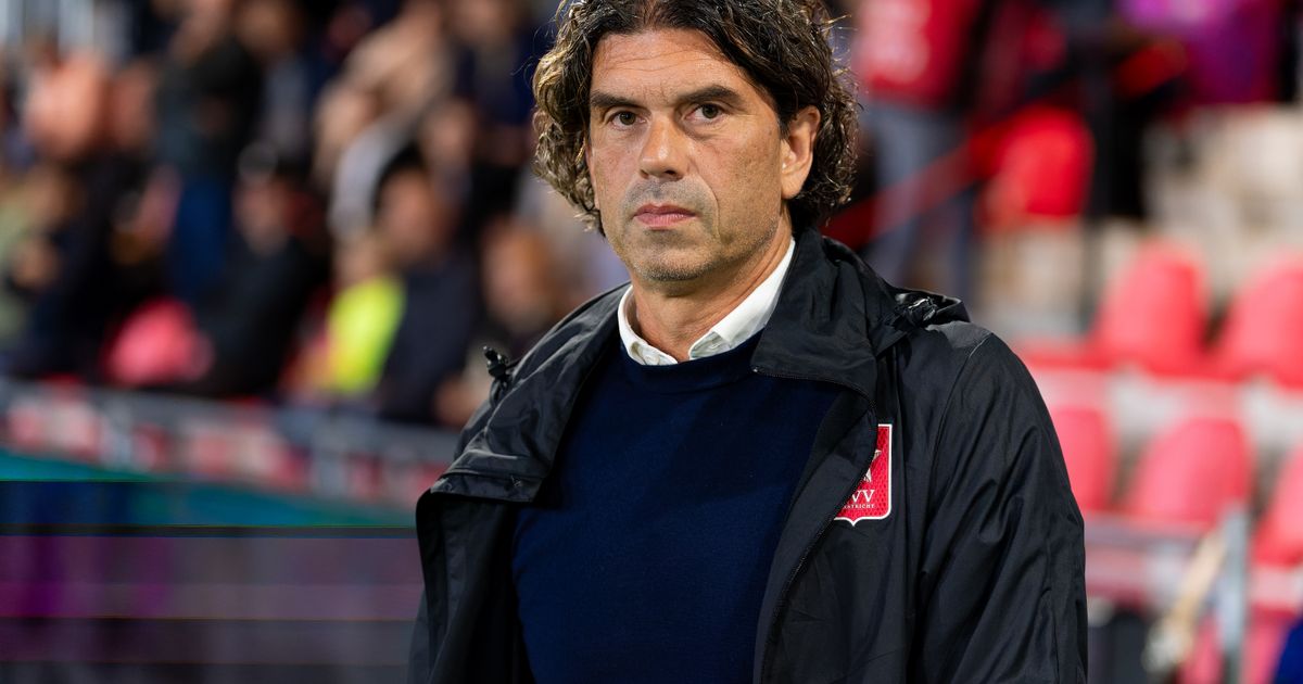 Wie is volgend seizoen trainer van MVV? 'Dit is vreemd' - L1 Nieuws