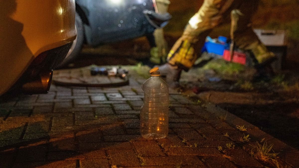 112 Nieuws: Politie achtervolgt auto met drie banden | Opnieuw autobrand in Deventer