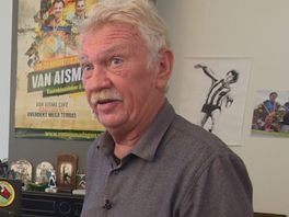 Shirts, ballen, petten, kranteknipsels; Marty sammelet alles fan keatsen