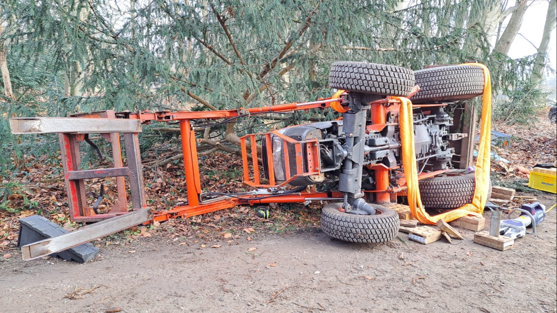 Patrick (30) zat bekneld onder trekker: 'Las dat ik zwaargewond was, maar mankeer niks'