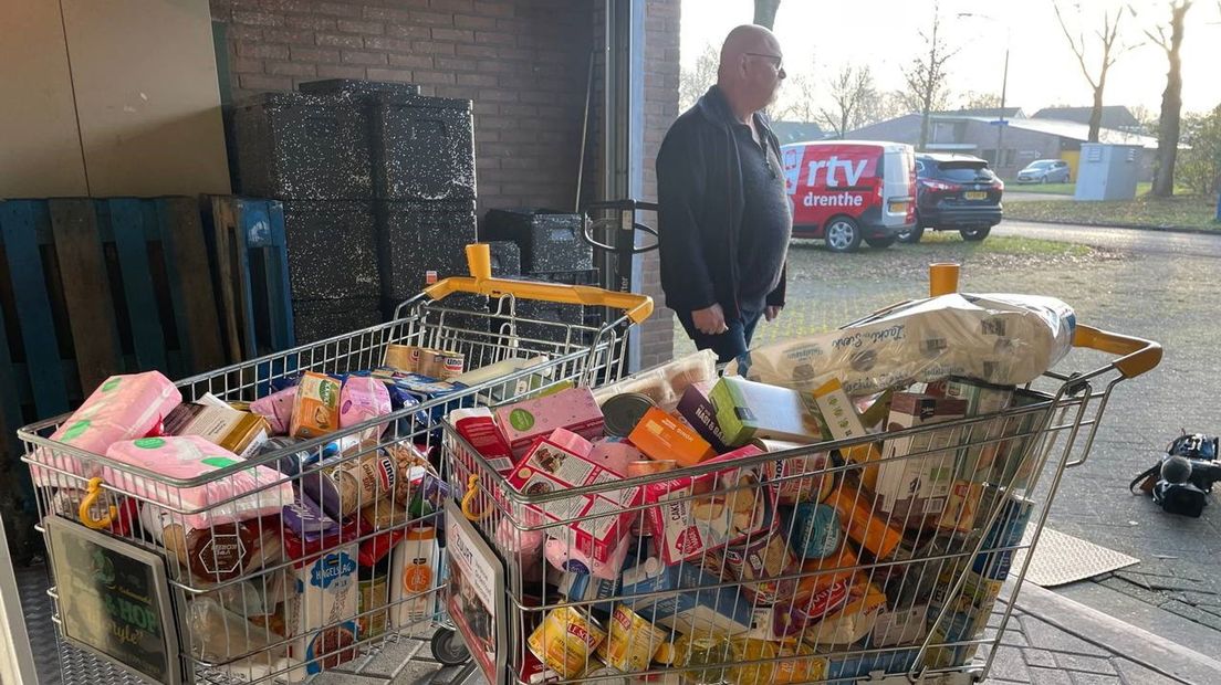 De producten stromen binnen in Gieten