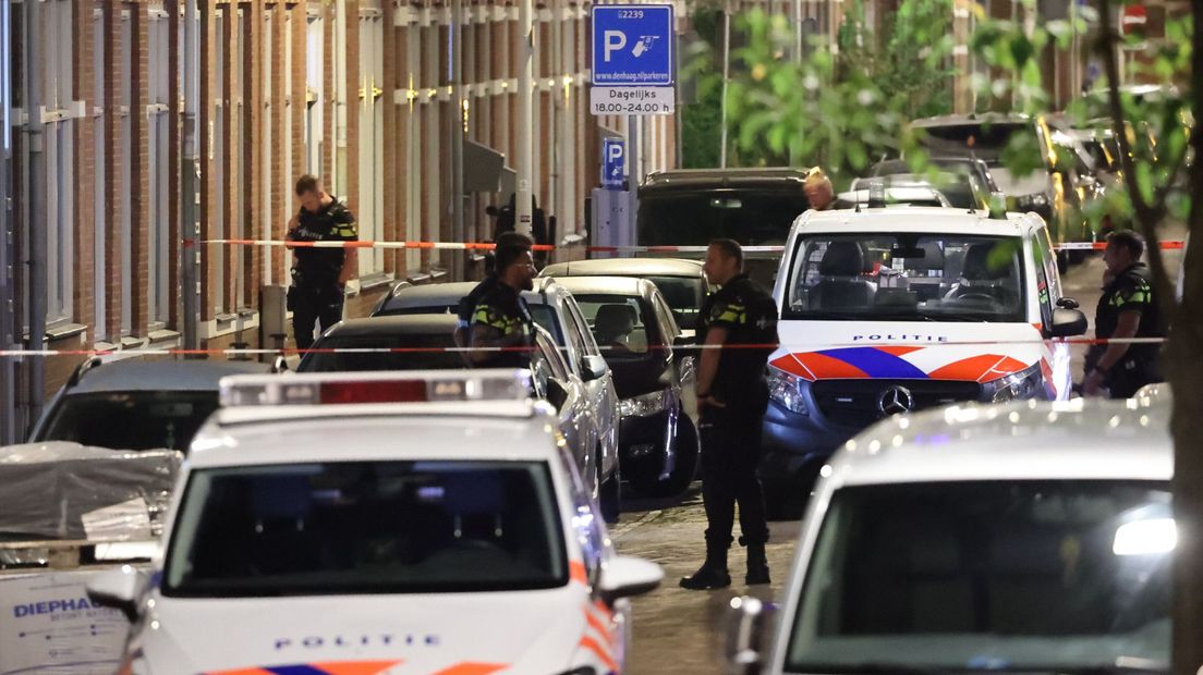 Een huis in Den Haag is beschoten