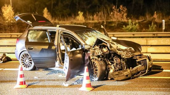 Man (24) verdacht na ernstig ongeval op A1 bij Stroe