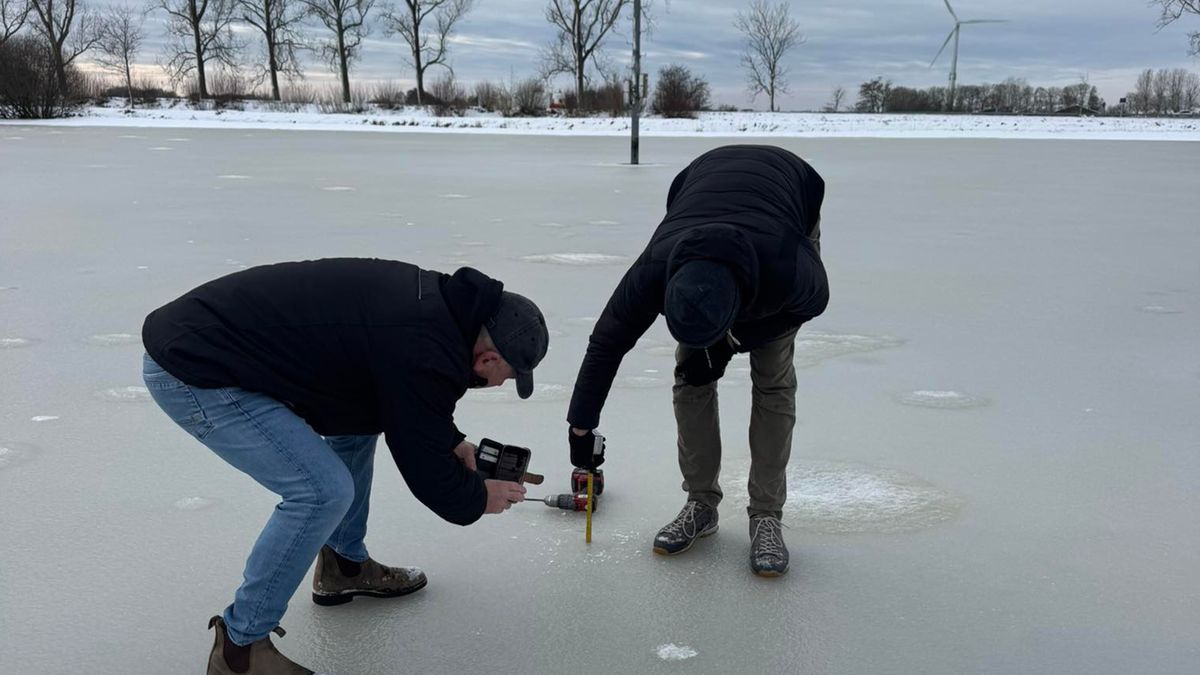 IJsclubs hopen op nog één nacht met flinke vorst, Oppenhuizen kon al open