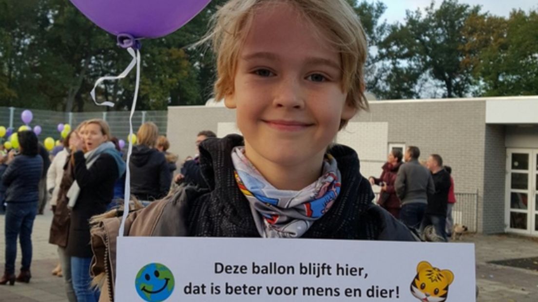 Timo Roozen is tegen het oplaten van ballonnen (Rechten: Uwanami Schmidt/Twitter)