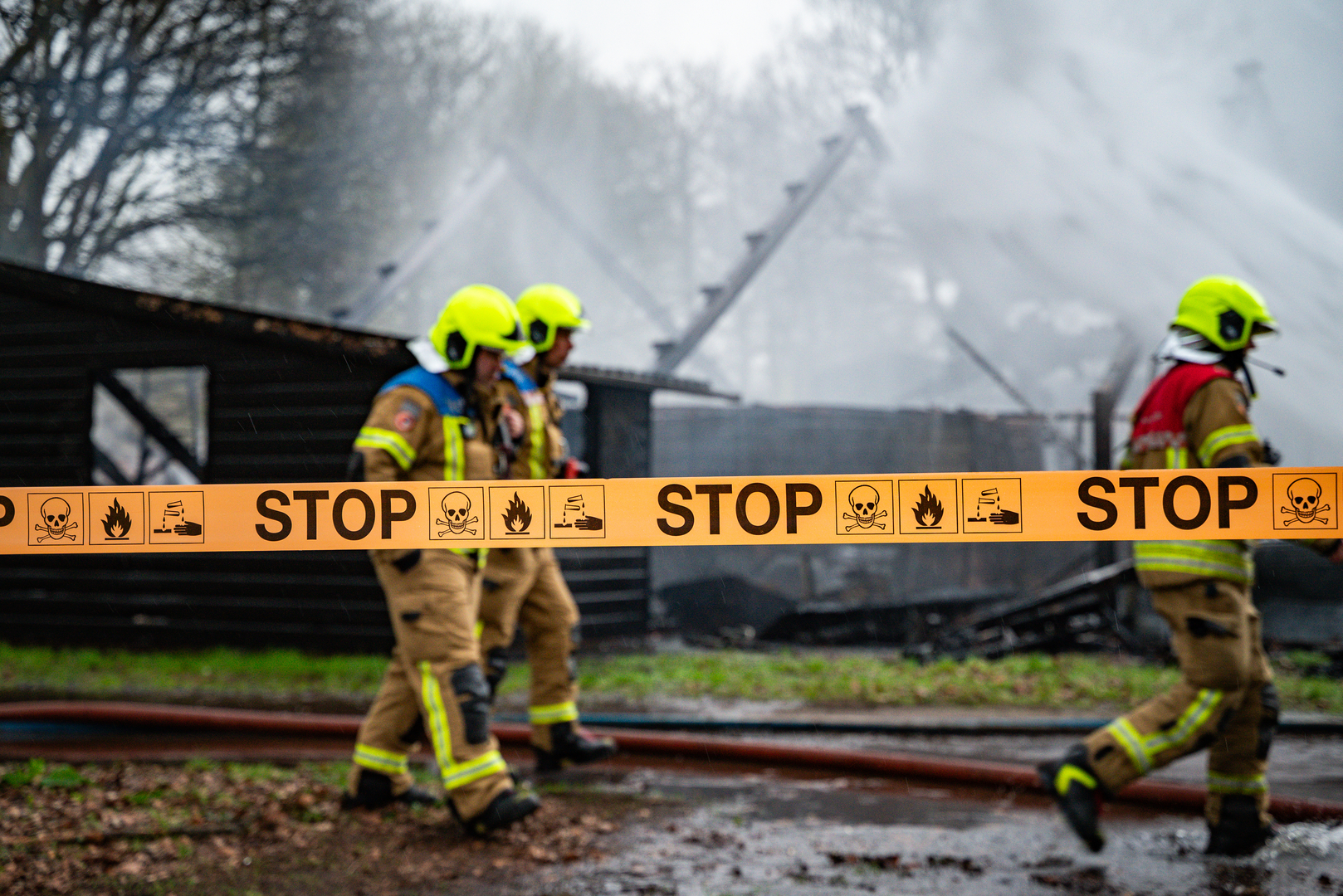 Er werd uiteindelijk geen asbest gevonden in de brandresten van de schuur.