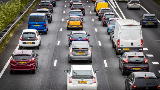 Lange file na ongeluk, ruim anderhalf uur vertraging op A4 Home
