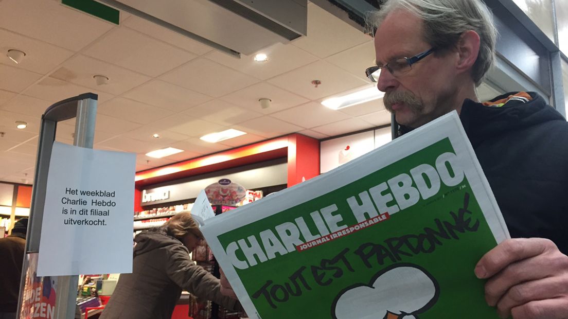 Binnen enkele minuten was de Charlie Hebdo uitverkocht bij deze Bruna