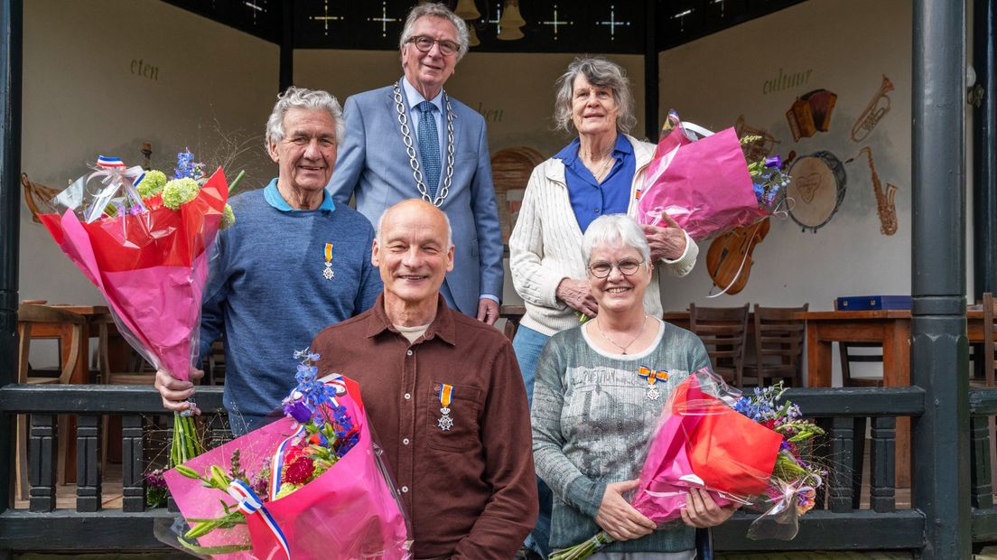 Barbara Heldring, Hanny Rodijk-Poeze, Herman Huisken en Theo van Enckevort werden in Brummen benoemd tot Lid in de Orde van Oranje Nassau.