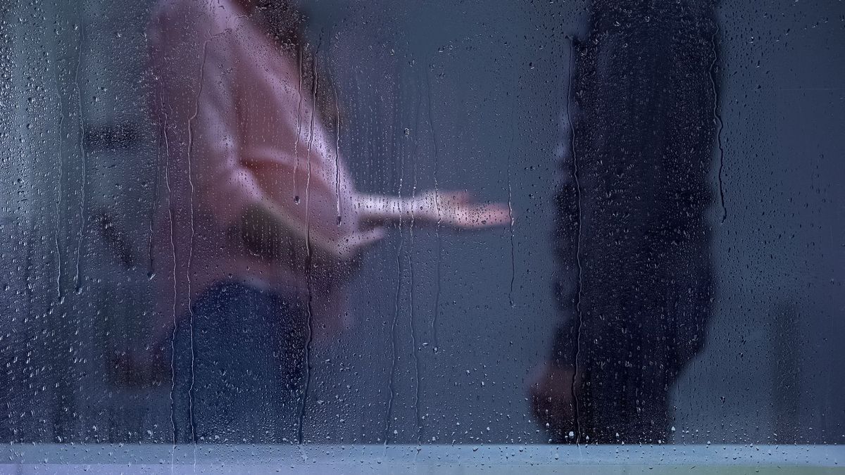 Hoogzwangere vrouw zwaar mishandeld door partner, baby redt het ternauwernood