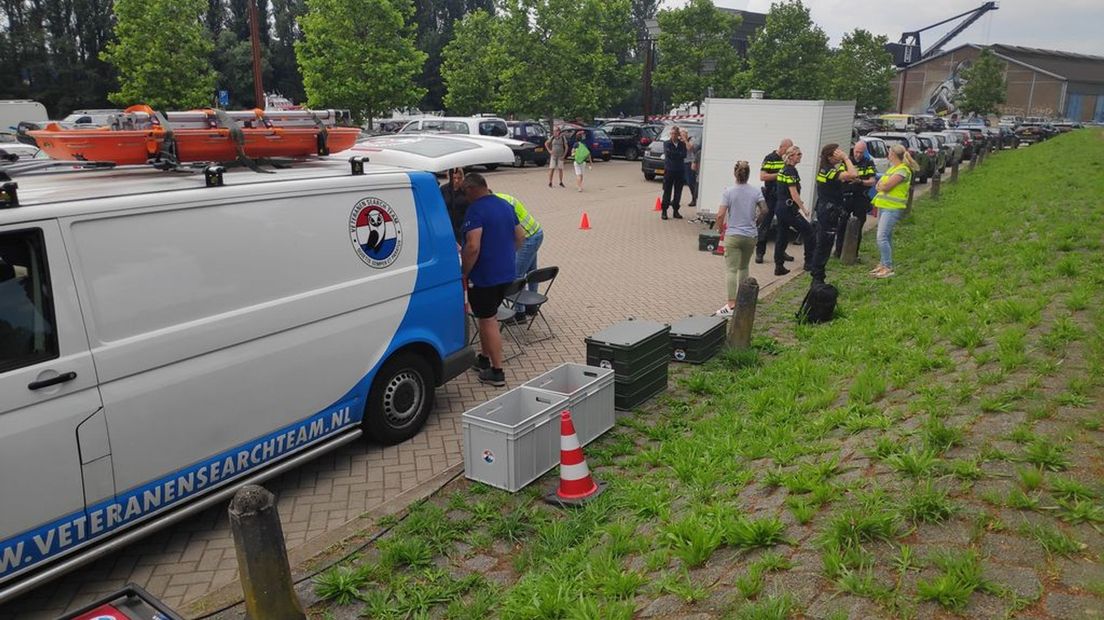 Eerder op de dag startte het Veteranen Search Team ook met zoeken.