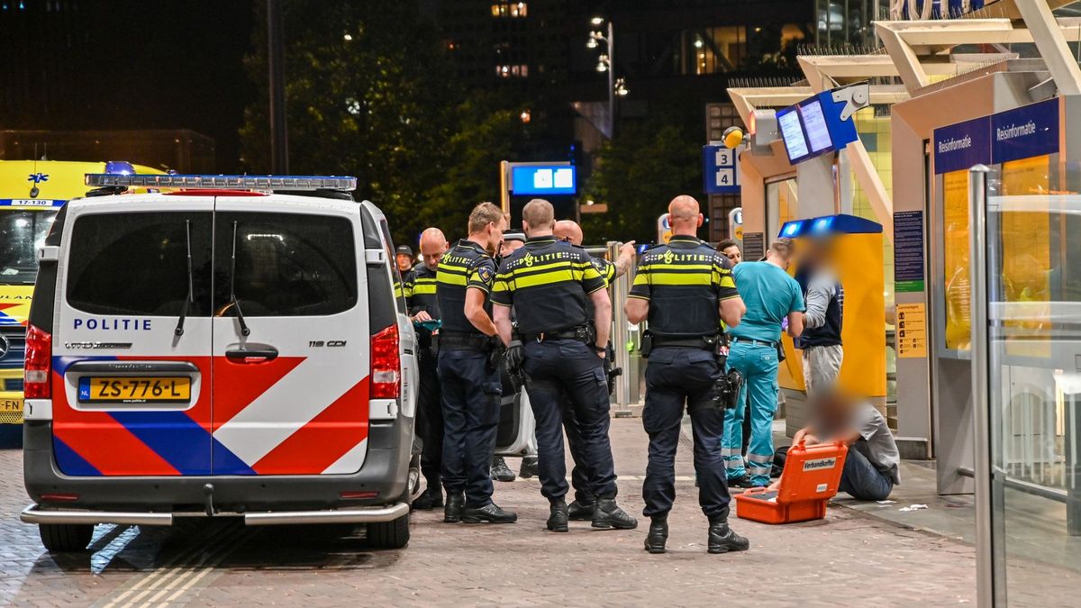Twee gewonden na steekpartij op de Blaak