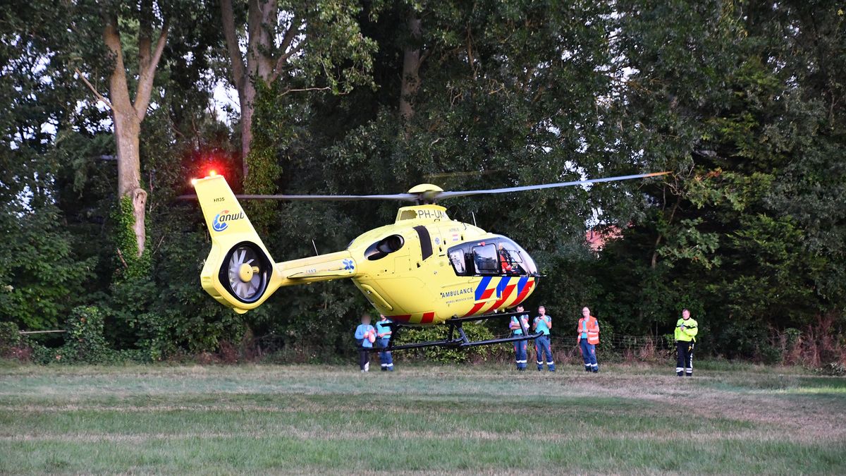 Kind (4) met traumahelikopter naar ziekenhuis na aanrijding Groede