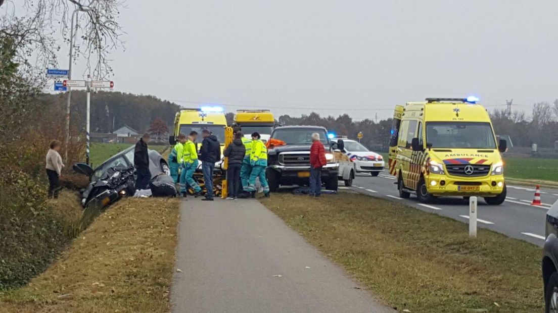 Twee gewonden bij ongeluk op Haaksbergerstraat