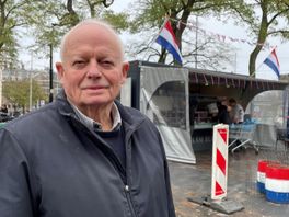Haringkraam bij Binnenhof wordt verplaatst: 'Ben er doodziek van'