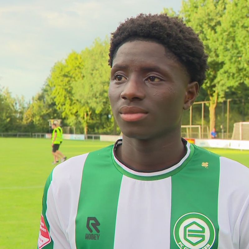 Fofin Turay stelt zichzelf voor 'Ik ben een technische speler’ RTV Noord