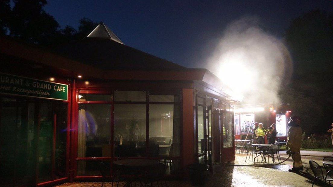 De brandweer was snel bij het grand-café in het centrum van Winschoten