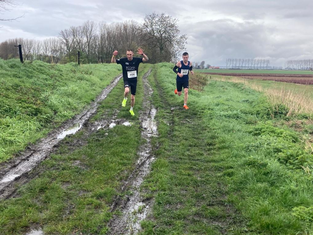 Zeeuwen komen er niet aan te pas in Vestingrun, Van Sluijs-Kole zorgt bij vrouwen wel voor thuiszege