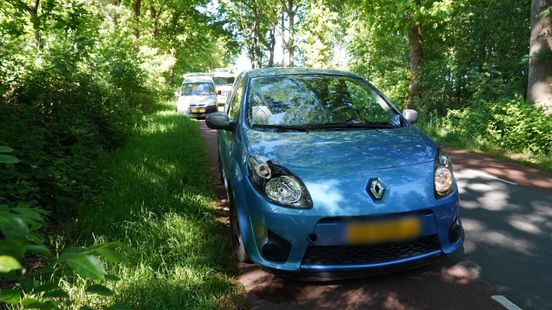 Fietser van achteren aangereden in Bathmen: jongen zwaargewond naar het ziekenhuis. Fietser van achteren aangereden in Bathmen: jongen zwaargewond naar het ziekenhuis.