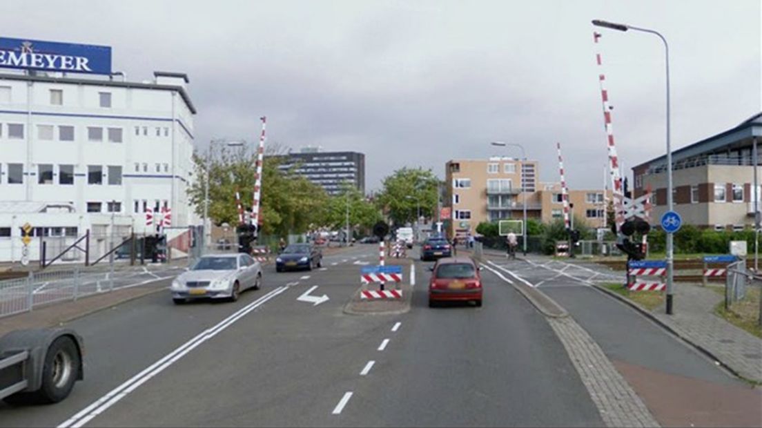 De spoorwegovergang op de Paterswoldseweg wordt vervangen door een tunnel