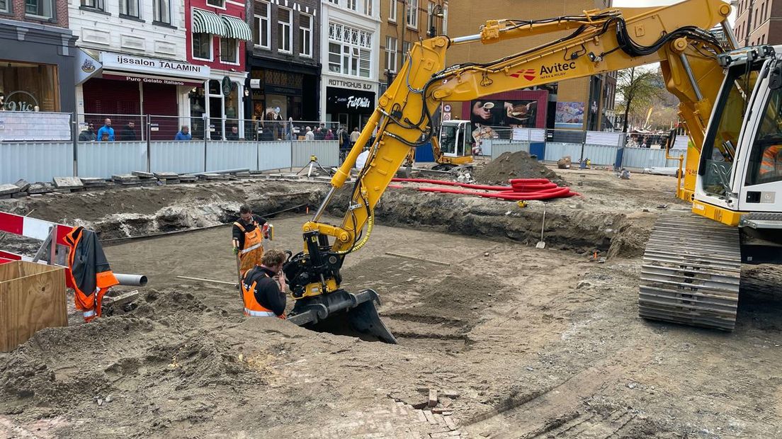 Het gat van tien bij tien op de Grote Markt