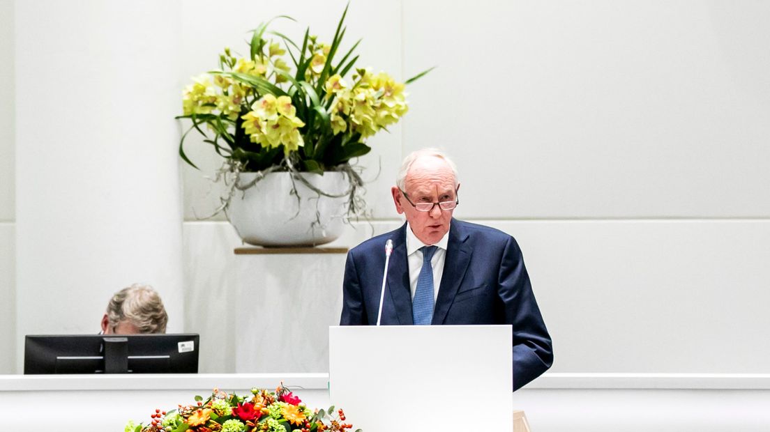 Johan Remkes spreekt in de Haagse gemeenteraad