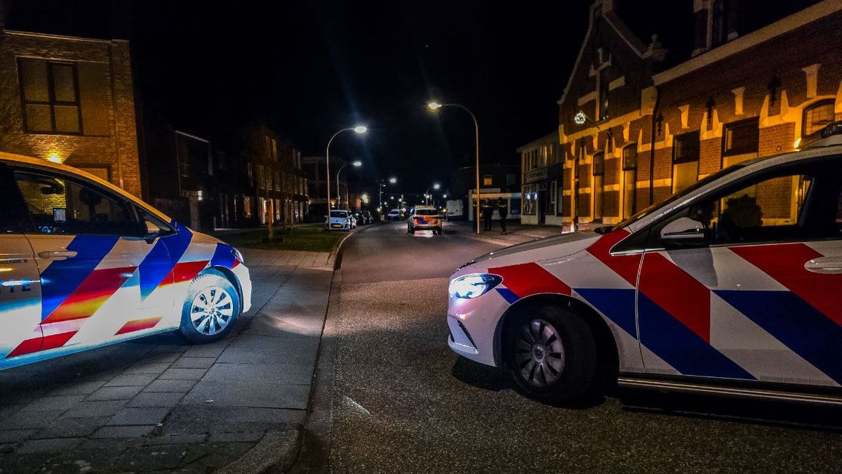 Politieactie in Hengelo: wapen, patronen en pepperspray aangetroffen