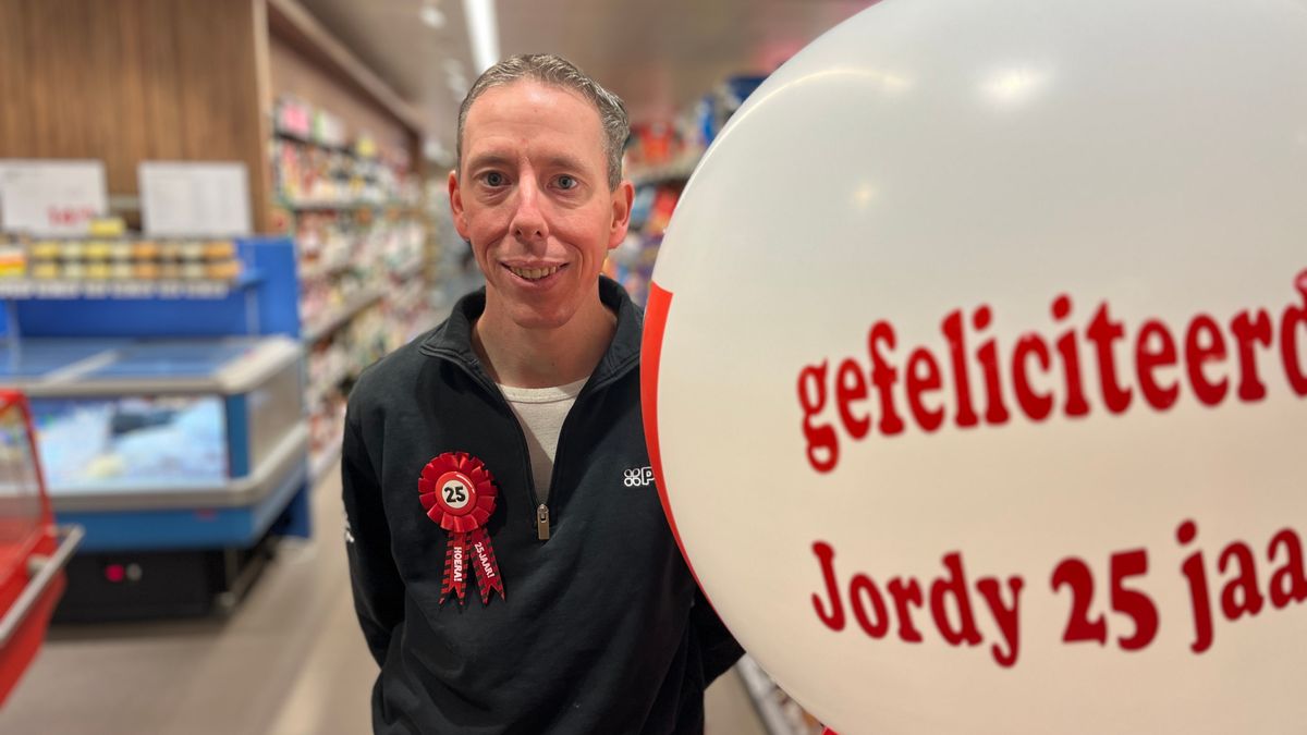 Van wafels tot worstenbroodjes: Jordy's favorieten in de aanbieding ter ere van zijn 25-jarig jubile