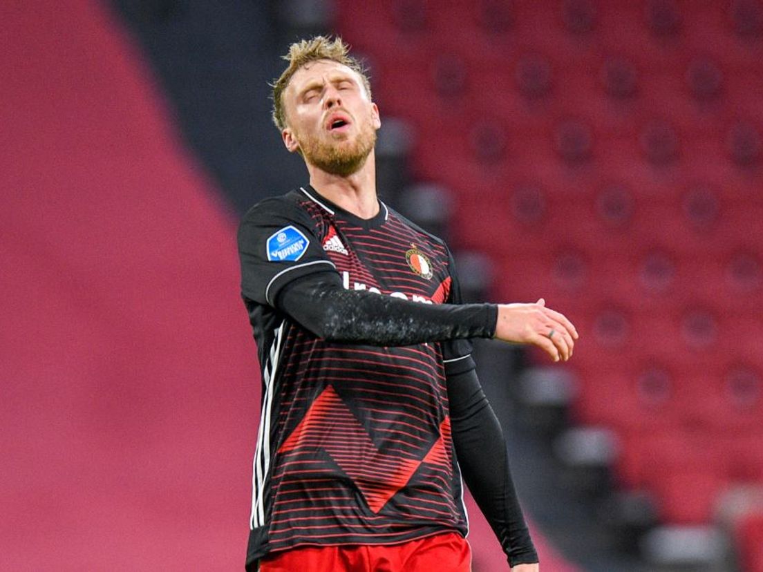 Nicolai Jørgensen baalt na zijn afgekeurde goal. (VK Sportphoto - Yannick Verhoeven)