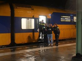 Steekpartij in volle trein: daders moeten maandenlang de cel in