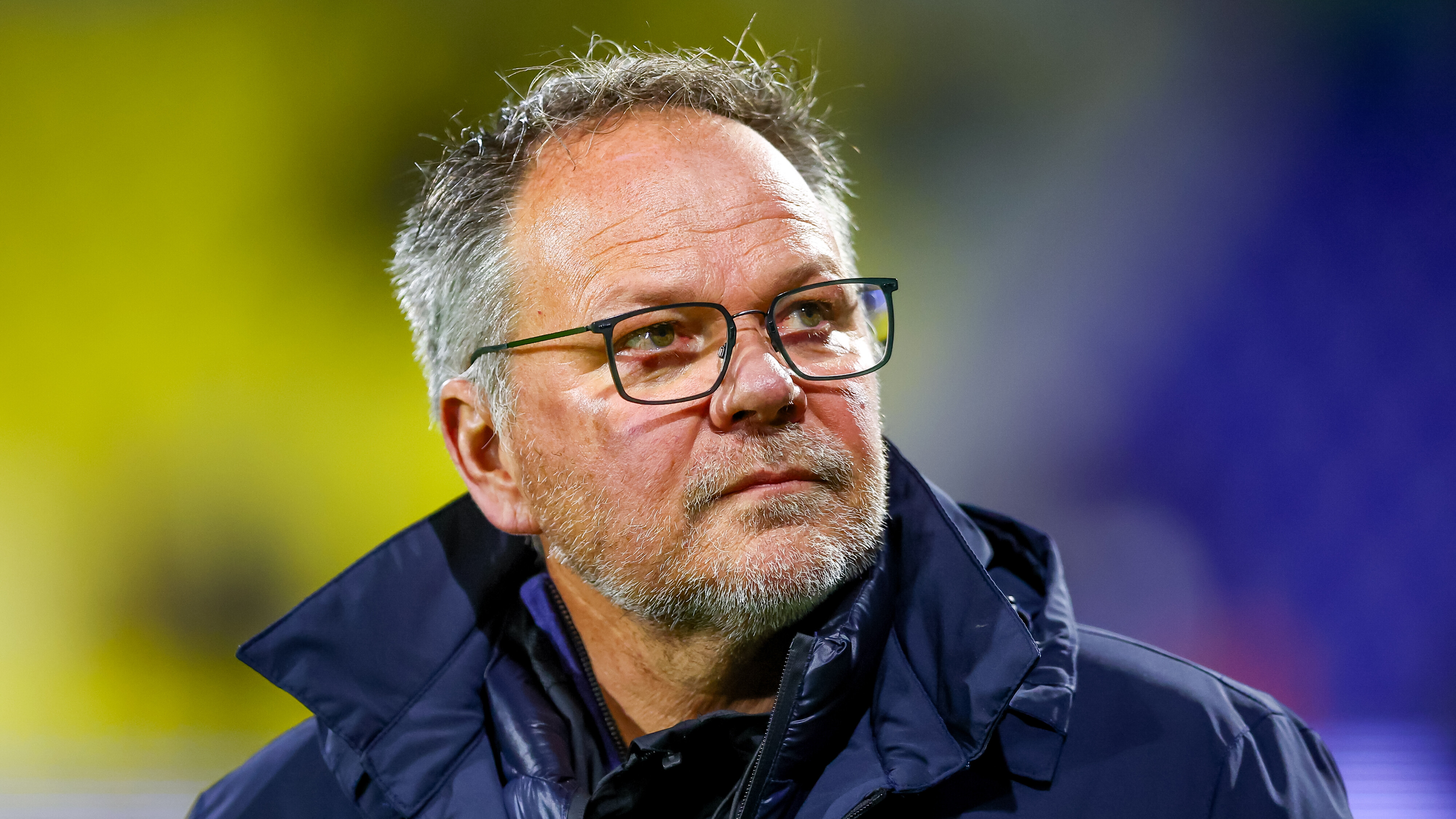 Trije kear promovearje mei Cambuur: wat is it geheim fan Henk de Jong?