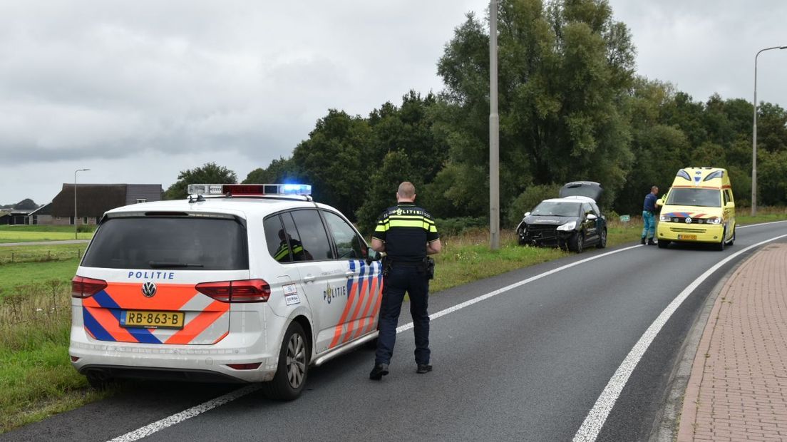 Politie en ambulance ter plaatse in Meppel (Rechten: De Vries Media)