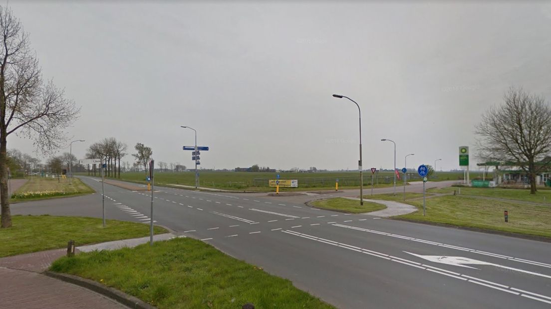 Op deze plek waar de N361 de Borgweg/Garnwerderweg kruist, komt een rotonde.