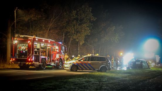 Gewonden bij frontale botsing op N332 bij Raalte. Gewonden bij frontale botsing op N332 bij Raalte.