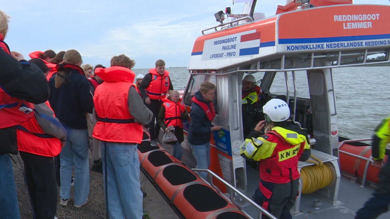 Grutte wettersneedoefening op De Lemmer: "Het lijkt onwerkelijk"