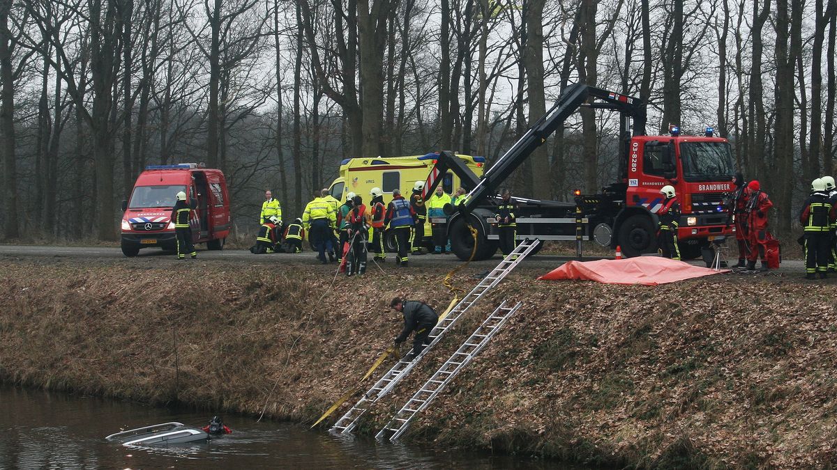 Vrouw komt om het leven bij ongeluk in Hijken