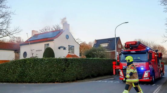 Straat onder rook nadat bewoners verkeerd stoken
