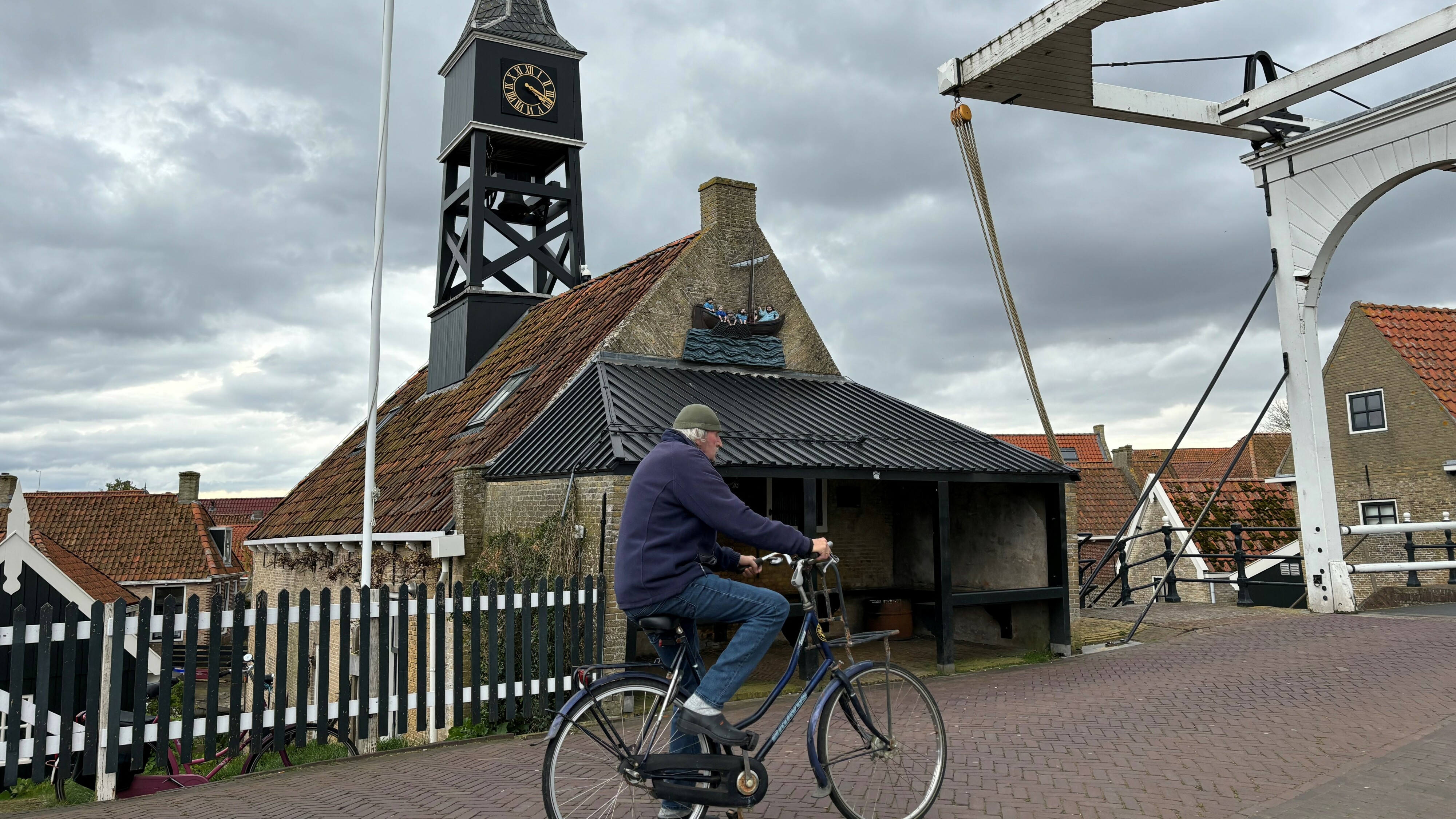 Nieuw Hindelooper 'woddebook' kiest voor vooroorlogse spelling: "Lastig voor leerders"