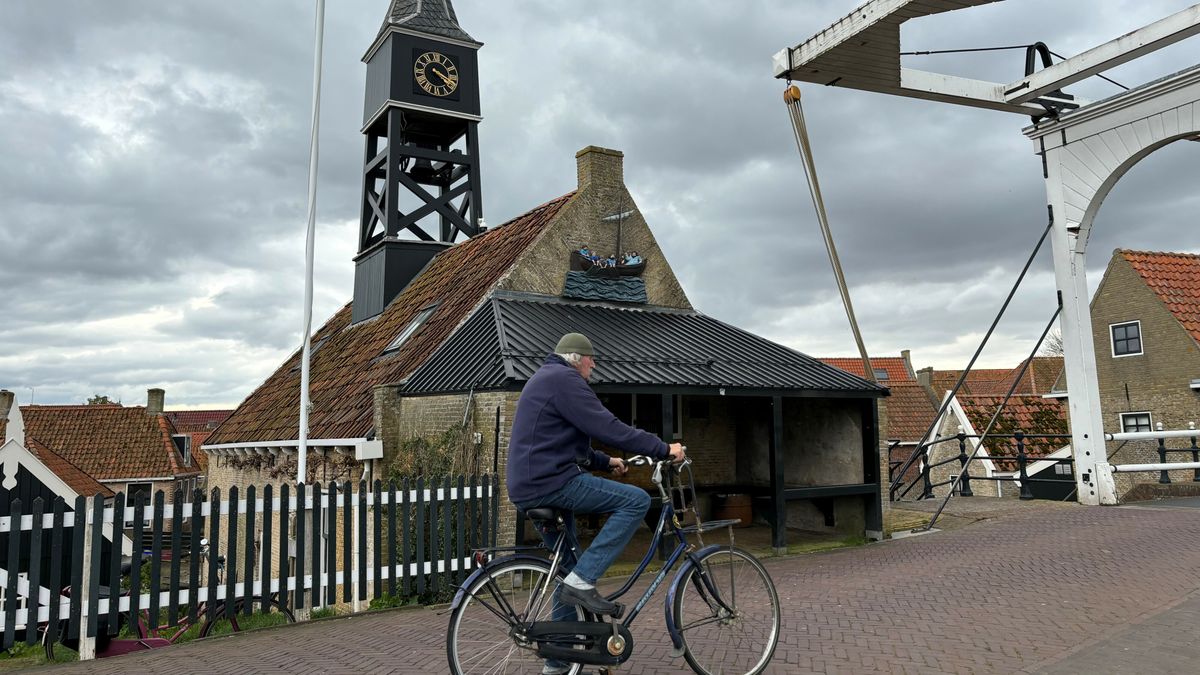 Nieuw Hindelooper 'woddebook' kiest voor vooroorlogse spelling: 