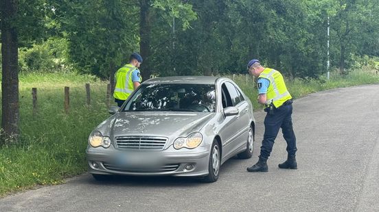 Acht arrestaties bij grootschalige grenscontroleactie en 79 bekeuringen uitgedeeld Nieuws