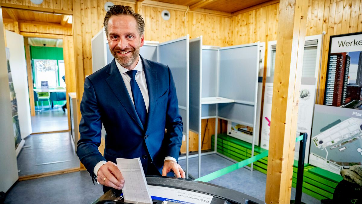 'Het gaat flink doorregenen', weerman geeft stemadvies voor wie droog bij het stembureau wil komen