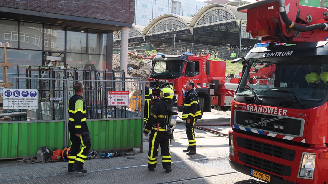 De bouwplaats op het Stationsplein in Den Haag