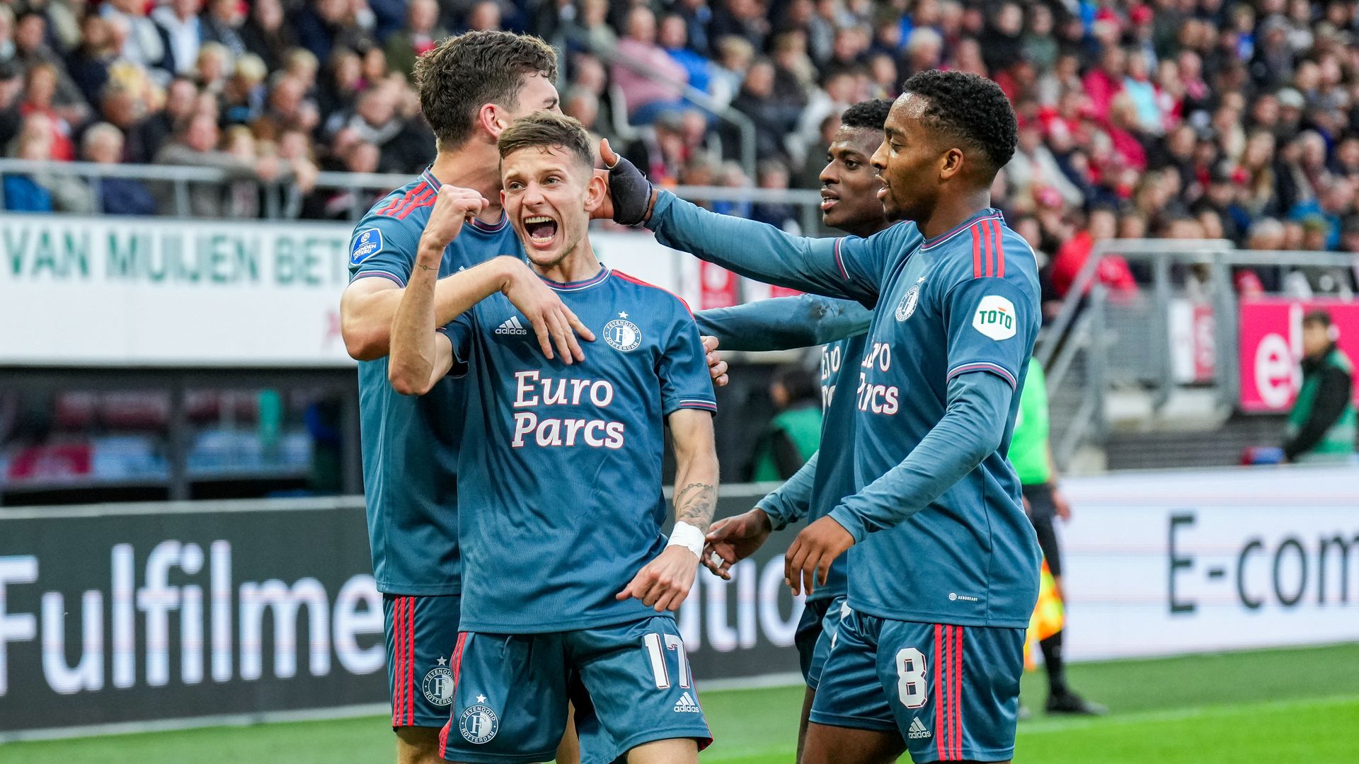 TERUGLEZEN: AZ-Feyenoord (1-3) - Rijnmond