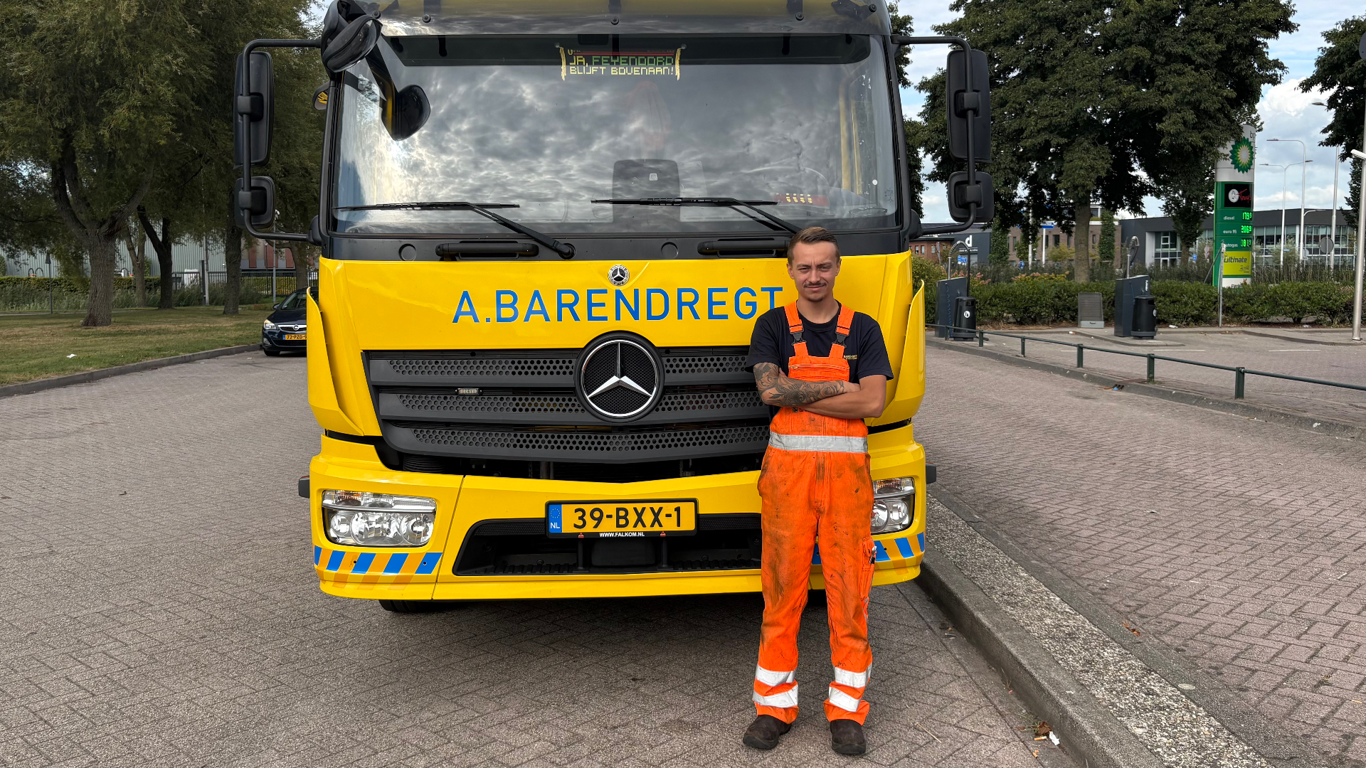 Berger Bruce met 'zijn koets'.