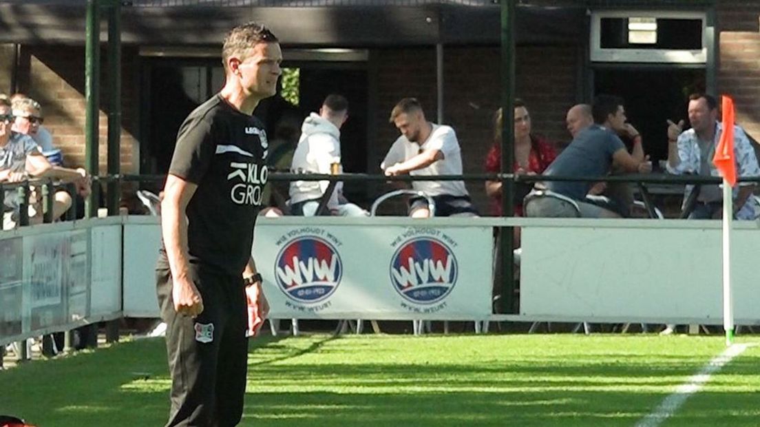Trainer Rogier Meijer van NEC
