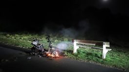 112-nieuws: Scooter volledig uitgebrand in Hoogezand • Man aangehouden voor mishandeling