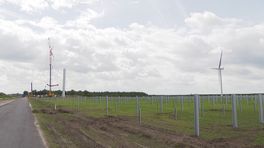 Eerste windmolen is klaar op Energiepark Pottendijk