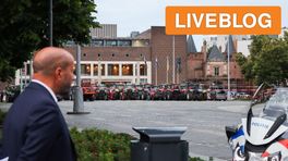 Tientallen boeren verzamelen zich voor provinciehuis in Arnhem