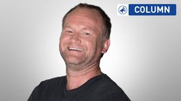 Door de mand: Kees Vlietstra zoekt de schoonheid in woorden en een retro shirt