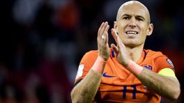 WK-finalist Arjen Robben bondsridder van de KNVB